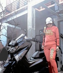 LONG SLEEVE SXB BOSS GIRL FULL PRINT PLUS LOGO GOLD POLYFLEX AND JOGGER